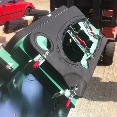 Door cradle holding fixture